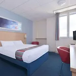 Hotel Travelodge In Furness 3*