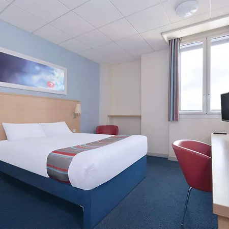 Hotel Travelodge In Furness 3*